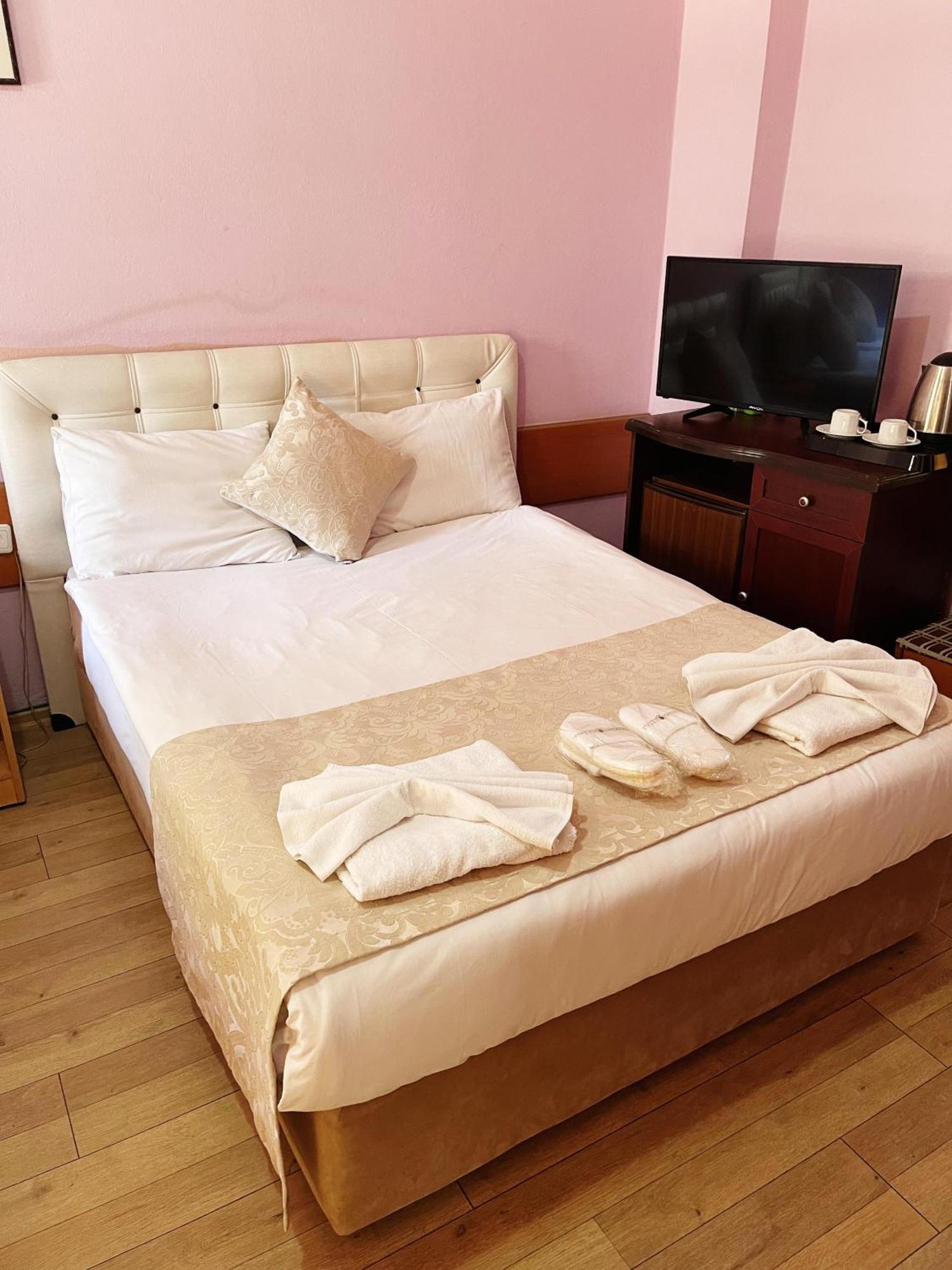 Hotel Karyatit Kaleici Анталья Экстерьер фото