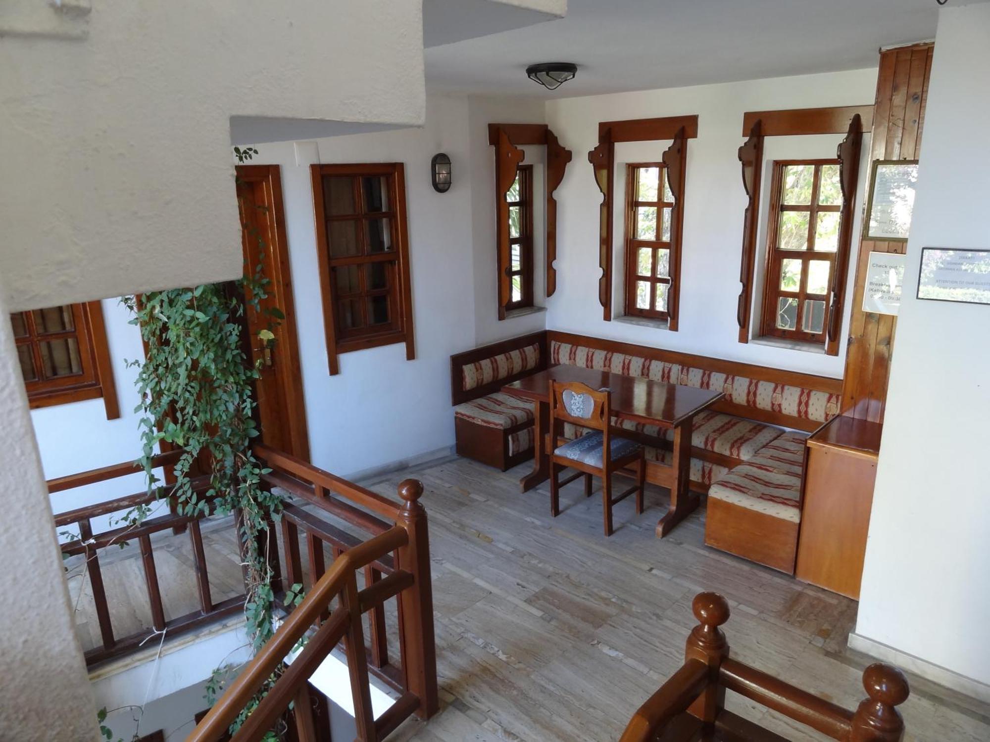 Hotel Karyatit Kaleici Анталья Экстерьер фото
