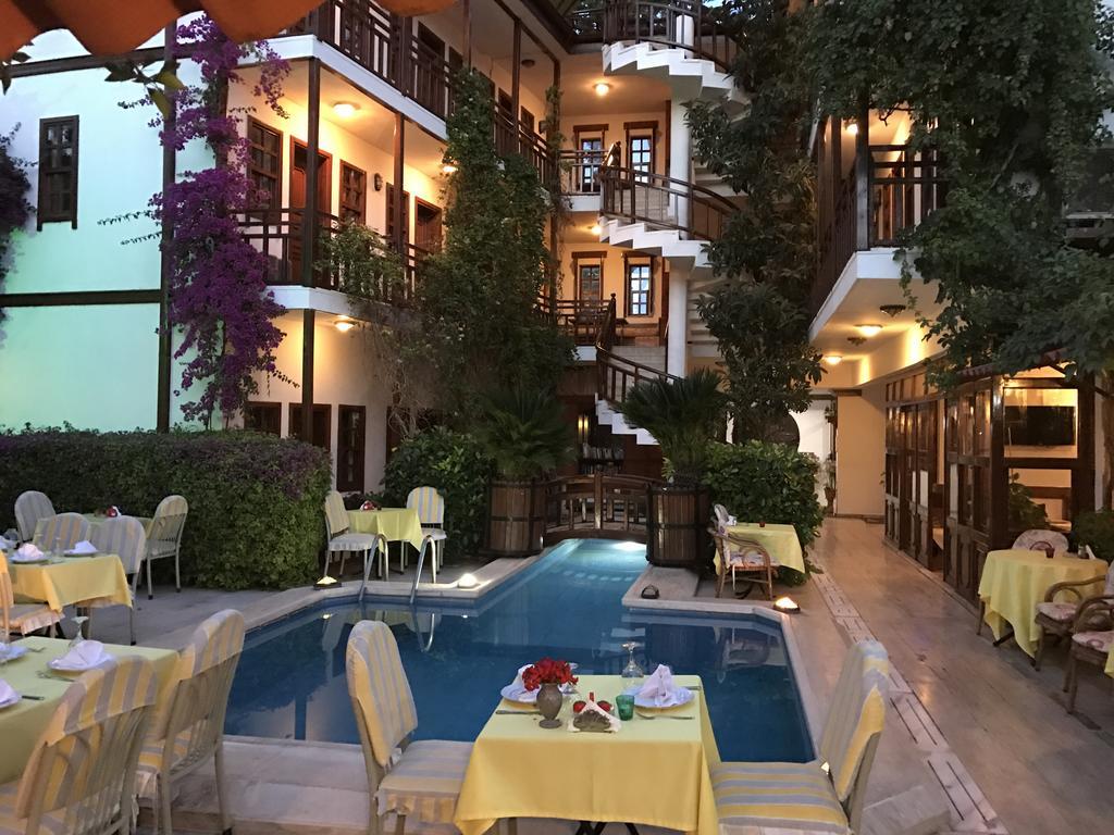 Hotel Karyatit Kaleici Анталья Экстерьер фото