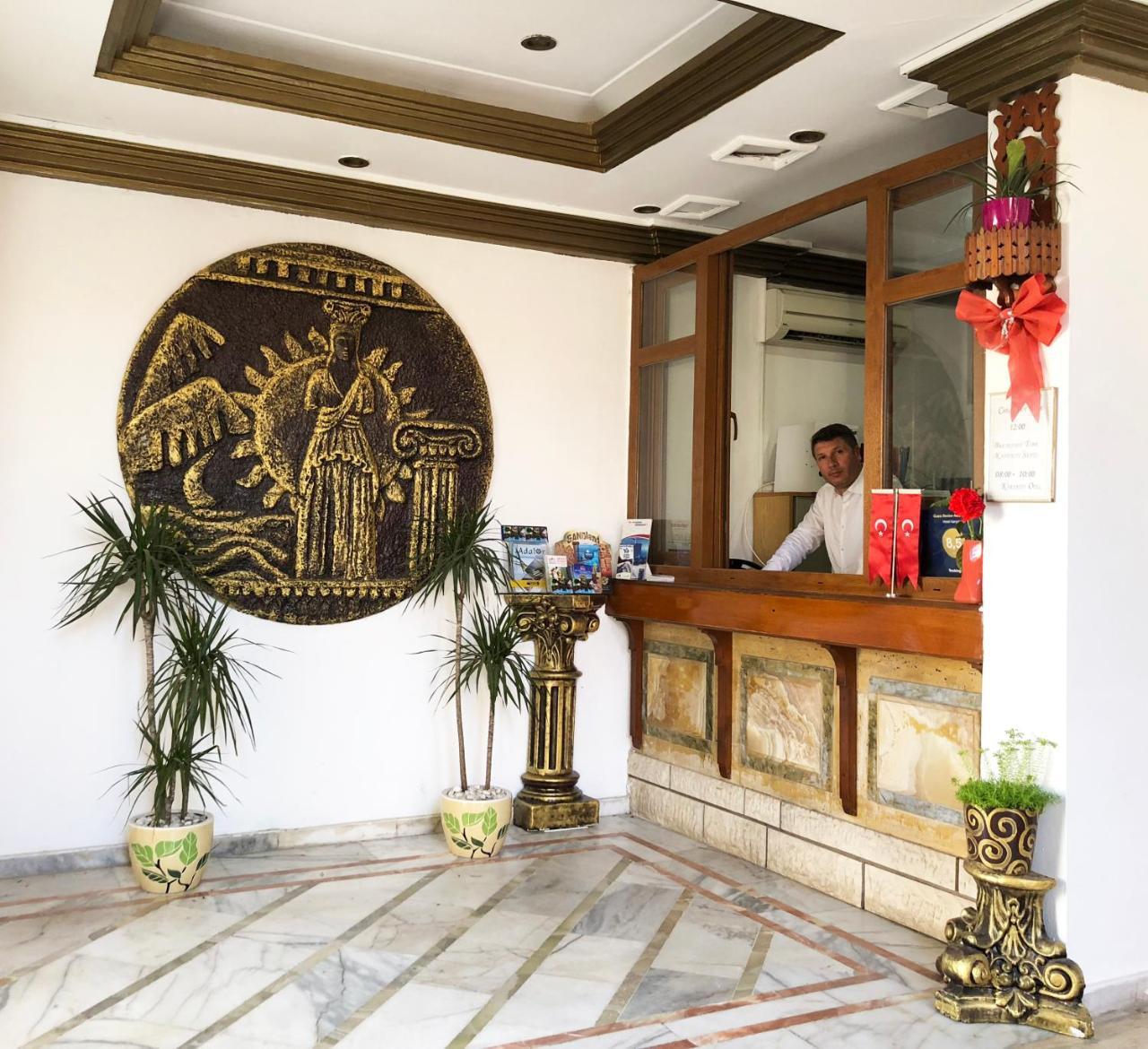 Hotel Karyatit Kaleici Анталья Экстерьер фото